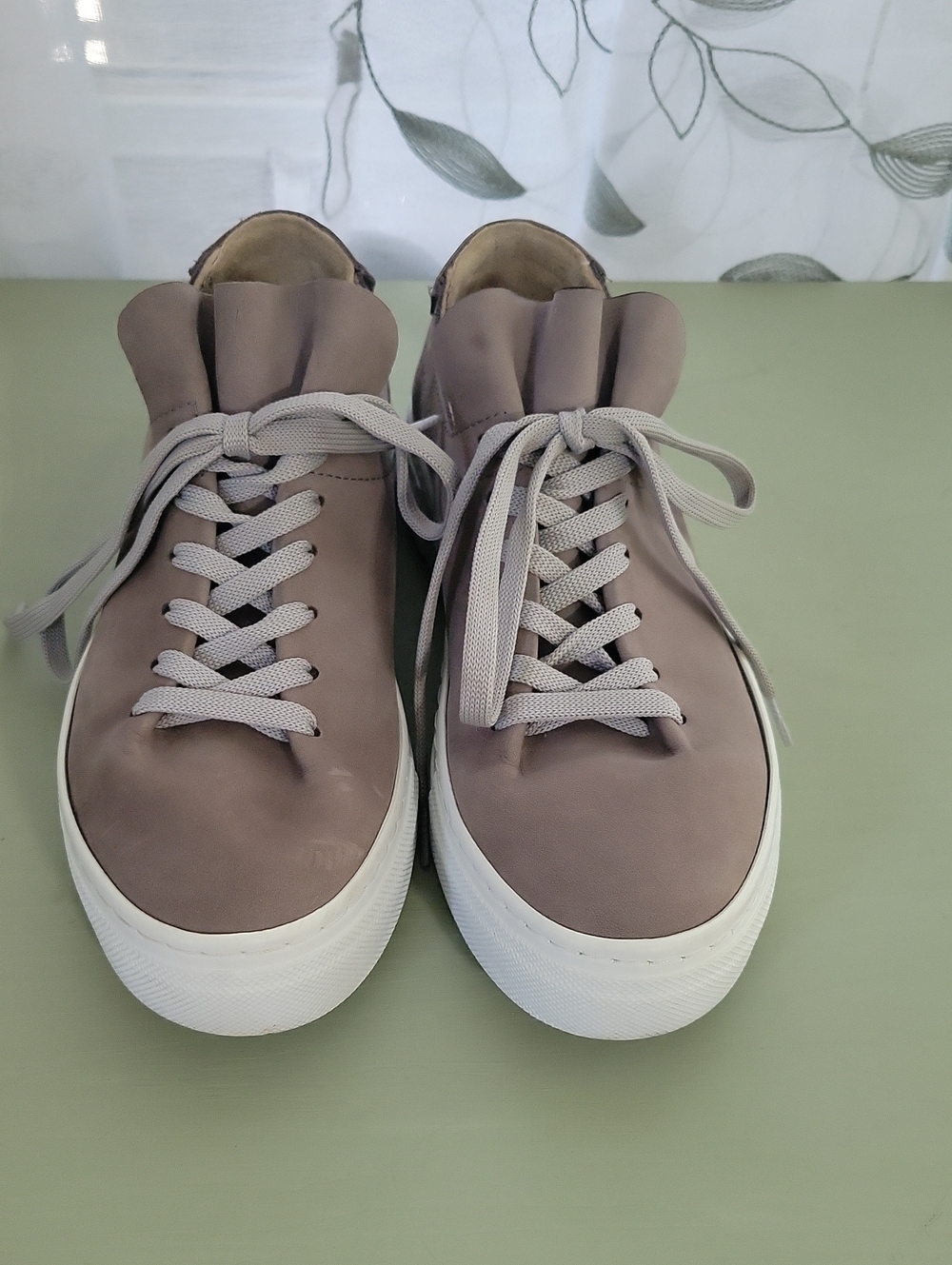 Ateliers Vince Gray Suede Minimalist Platform Sneakers Size 36 EU / 6 US